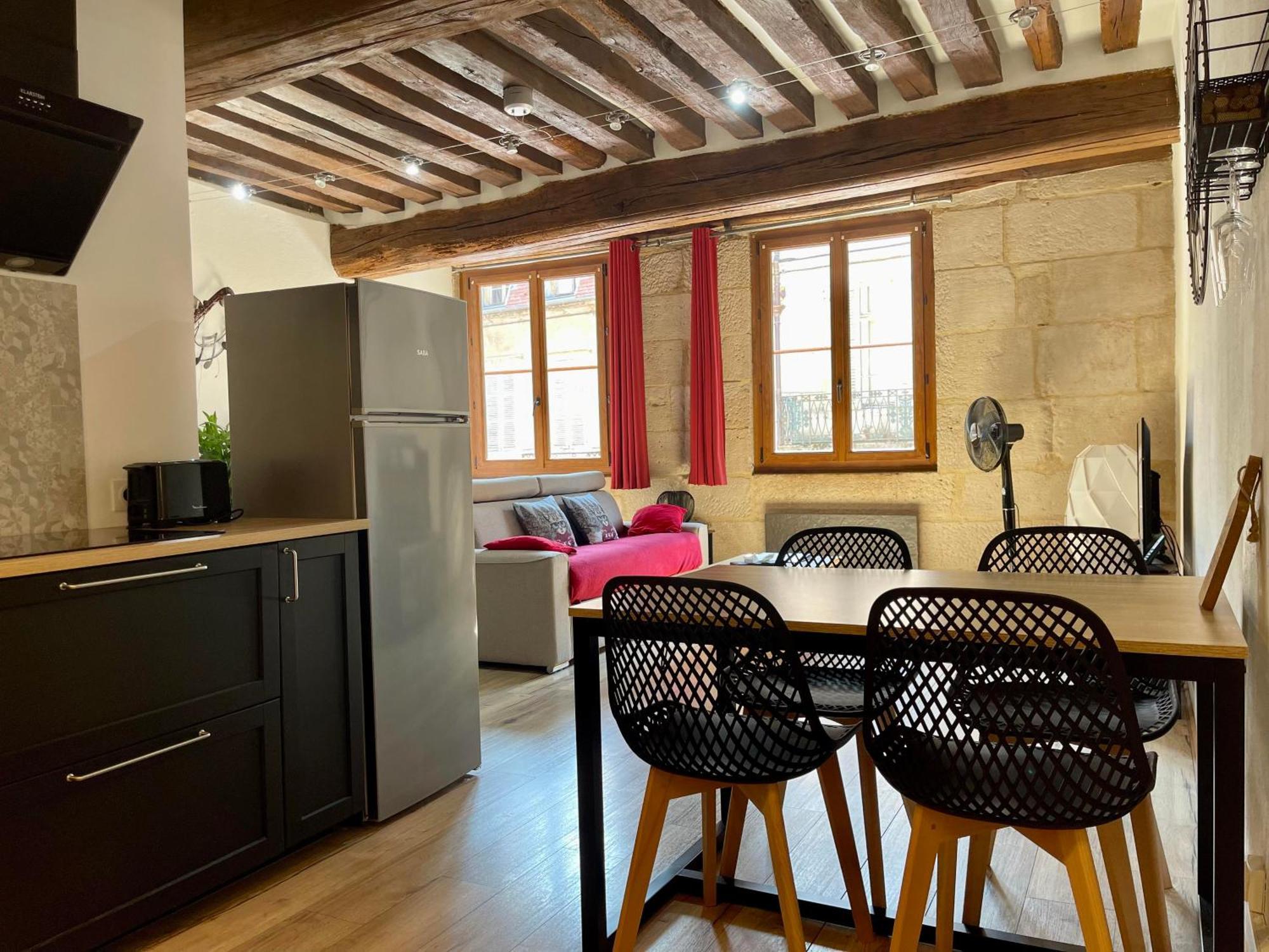 Appartements Chez Delphine Et Guillaume Au Coeur De Semur En Auxois 外观 照片